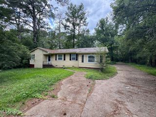 3115 Shirley Drive, Jackson, MS 39212