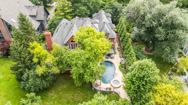 1106 Astor Place, Glencoe, IL 60022