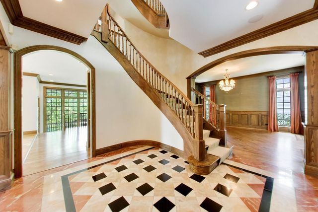 1106 Astor Place, Glencoe, IL 60022