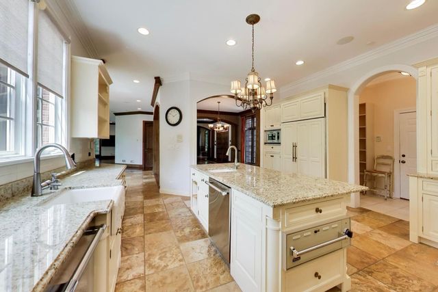 1106 Astor Place, Glencoe, IL 60022