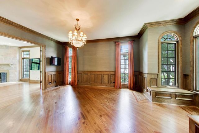 1106 Astor Place, Glencoe, IL 60022