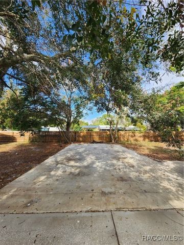 9807 Tom Street, Hudson, FL 34669