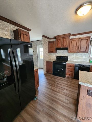 9807 Tom Street, Hudson, FL 34669