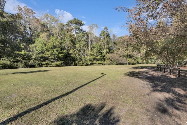 20 Creek Bend Drive, Summerville, SC 29485