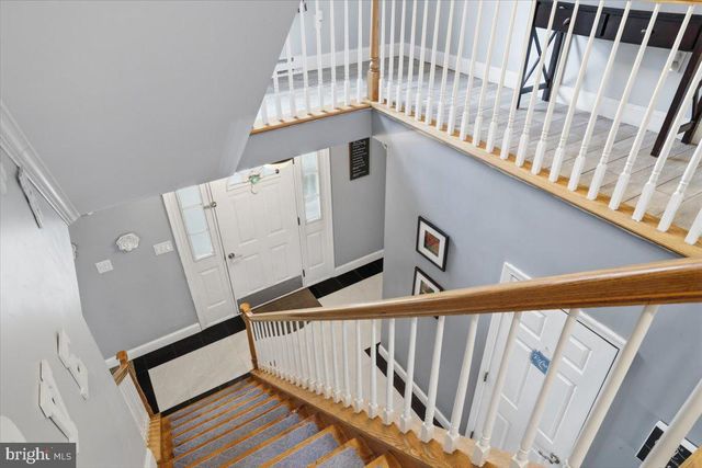 9 HICKORY DR, East Stroudsburg, PA 18301