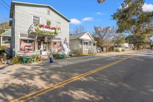 336 Drayton Street, Mcclellanville, SC 29458