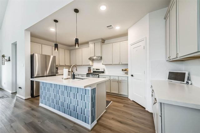 32403 Clouser Crawdad Court, Fulshear, TX 77441