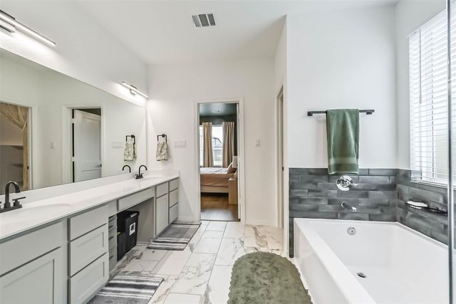 32403 Clouser Crawdad Court, Fulshear, TX 77441
