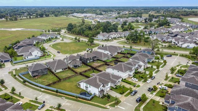 32403 Clouser Crawdad Court, Fulshear, TX 77441