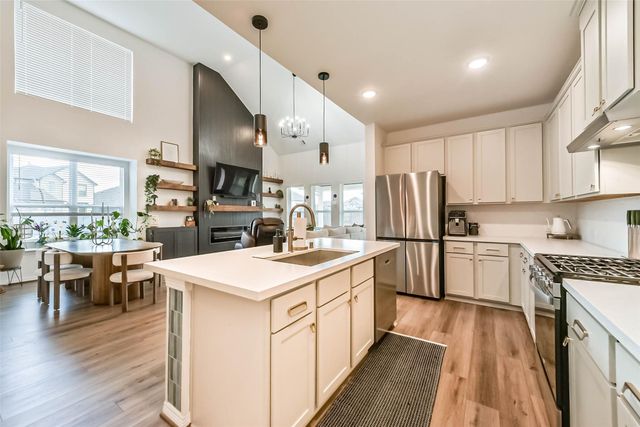 32403 Clouser Crawdad Court, Fulshear, TX 77441