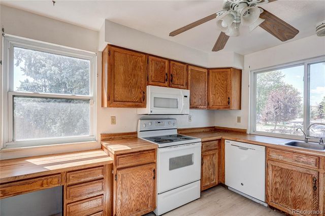 18466 E Crestline Circle, Aurora, CO 80015