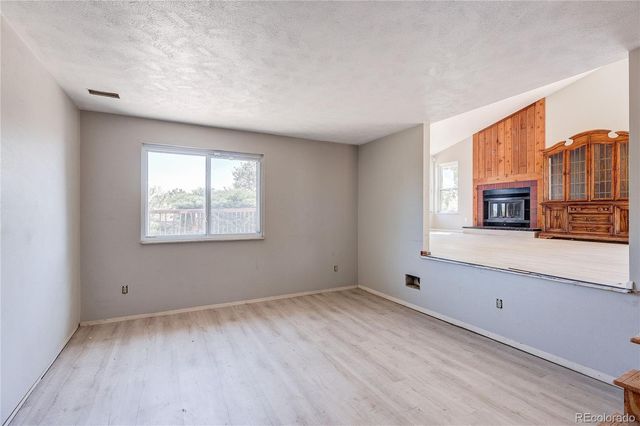 18466 E Crestline Circle, Aurora, CO 80015