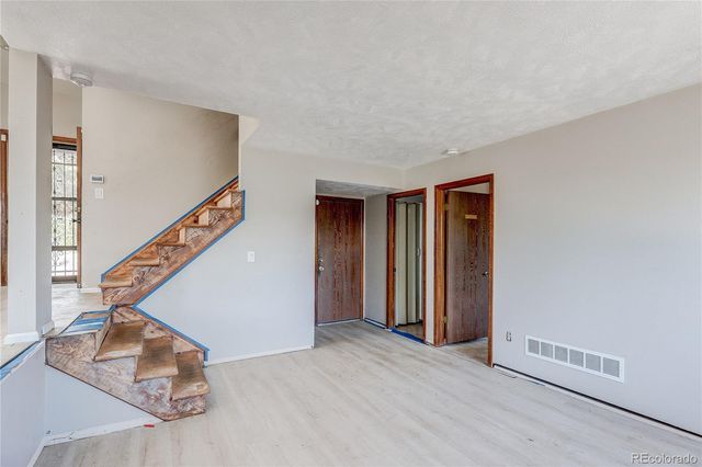 18466 E Crestline Circle, Aurora, CO 80015