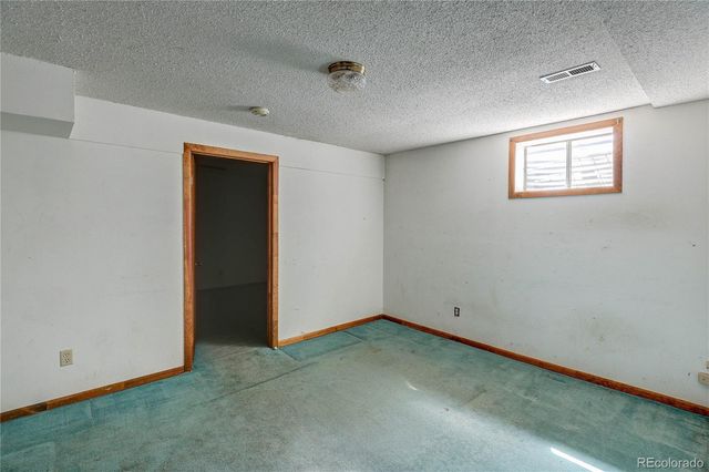 18466 E Crestline Circle, Aurora, CO 80015