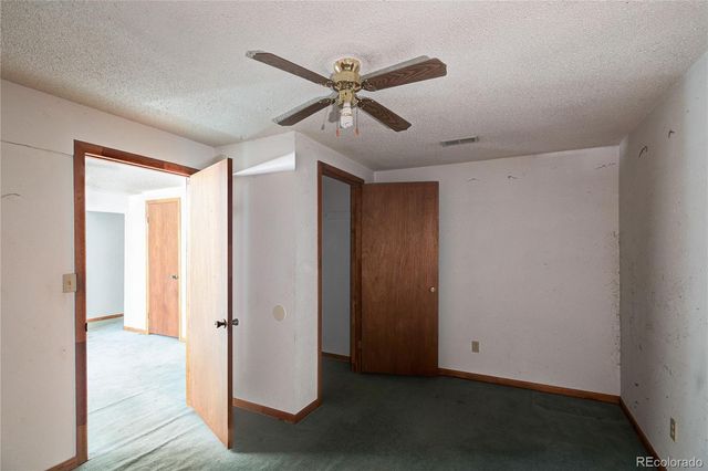 18466 E Crestline Circle, Aurora, CO 80015