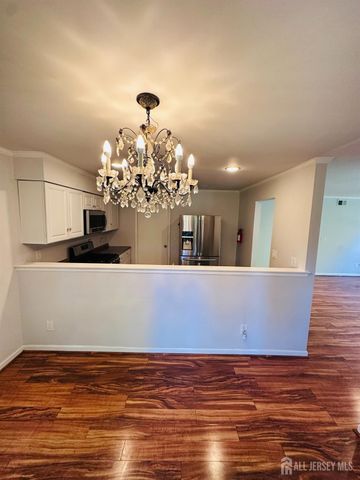 231 McAuliffe Court, Franklin, NJ 08873