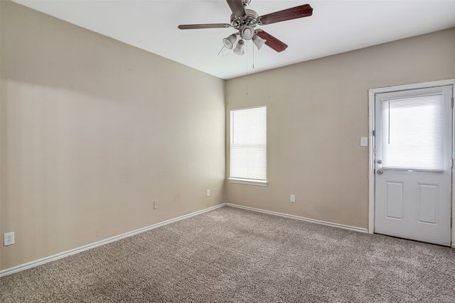 824 Walnut Street, Burleson, TX 76028