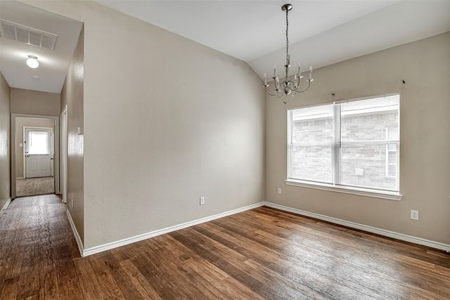 824 Walnut Street, Burleson, TX 76028