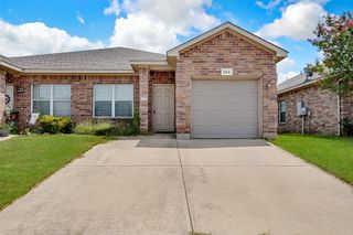 824 Walnut Street, Burleson, TX 76028
