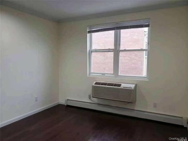 36-41 169th Street 3C, Flushing, NY 11358