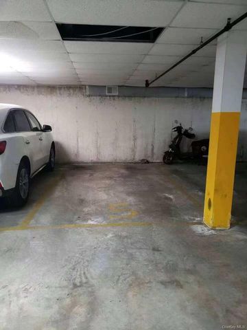 36-41 169th Street 3C, Flushing, NY 11358