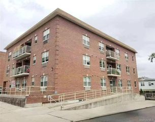 36-41 169th Street 3C, Flushing, NY 11358
