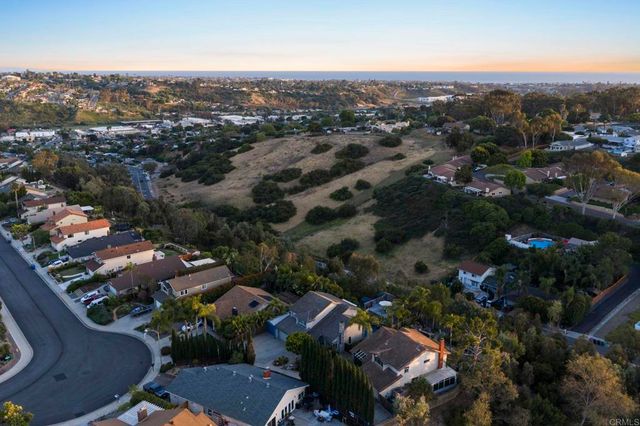 327 Islander Street, Oceanside, CA 92054