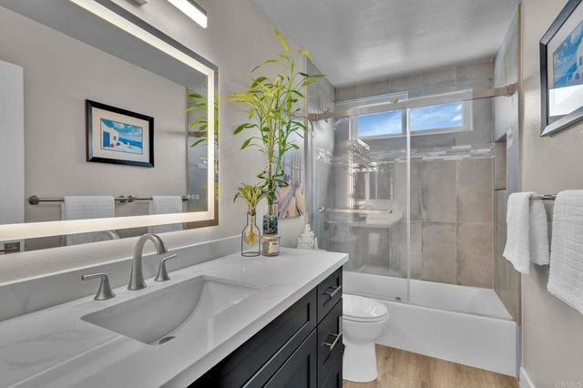 327 Islander Street, Oceanside, CA 92054