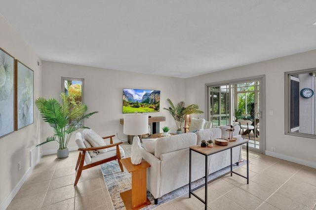 327 Islander Street, Oceanside, CA 92054