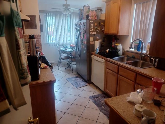 8506 S Jeffery Boulevard, Chicago, IL 60617