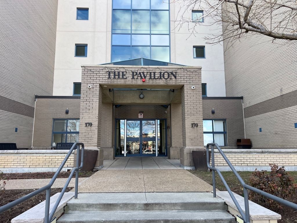 170 Gore Street 412, Cambridge, MA 02141