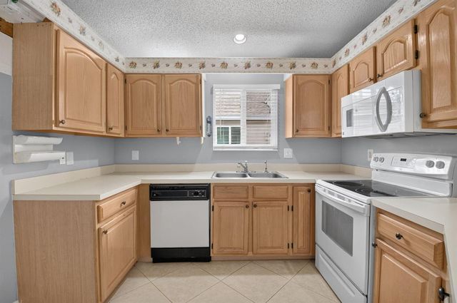 9220 A Vineland Court, Boca Raton, FL 33496