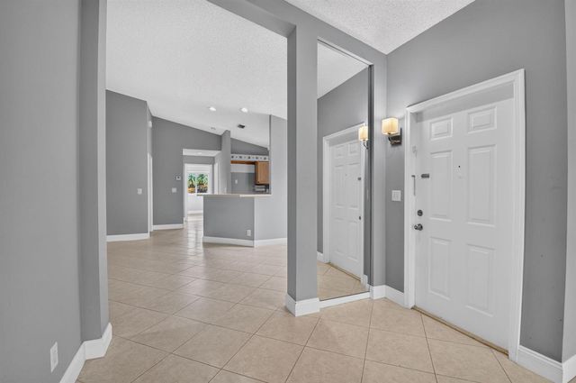 9220 A Vineland Court, Boca Raton, FL 33496