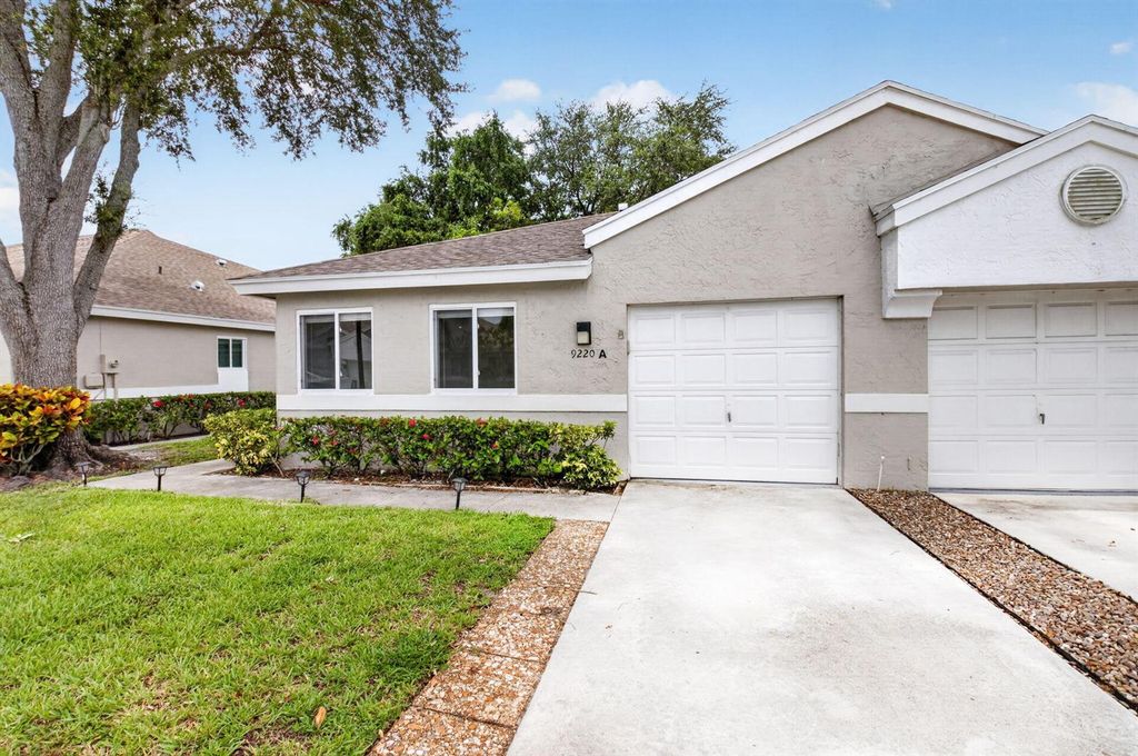 9220 A Vineland Court, Boca Raton, FL 33496