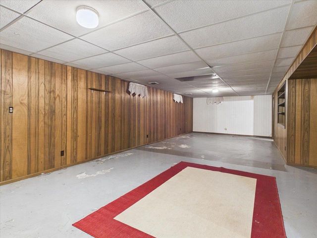 105 Holman Road, Deerfield, WI 53531