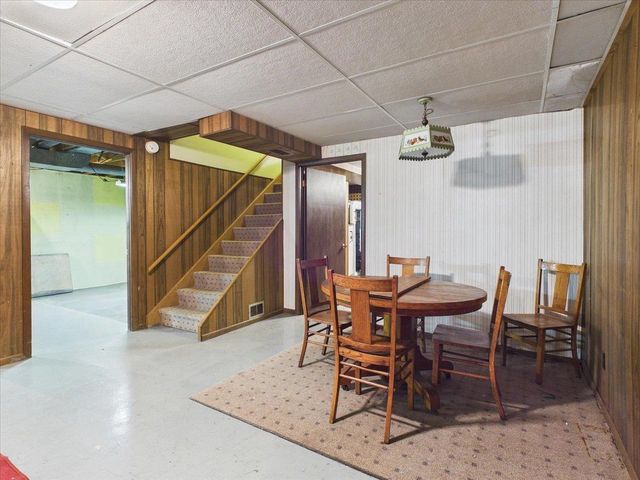 105 Holman Road, Deerfield, WI 53531