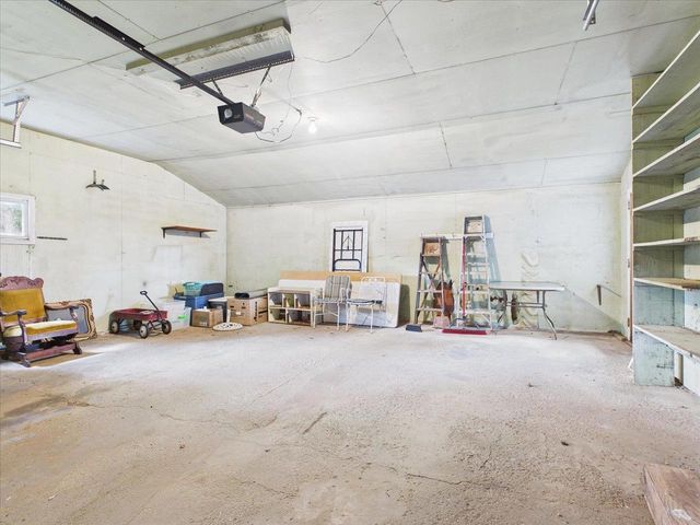 105 Holman Road, Deerfield, WI 53531