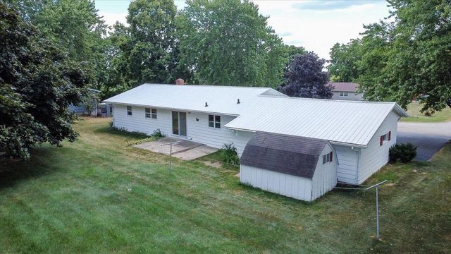 105 Holman Road, Deerfield, WI 53531