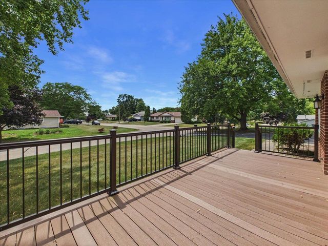 105 Holman Road, Deerfield, WI 53531