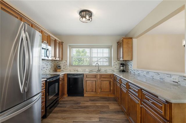 597 S Pine Street, Gardner, KS 66030