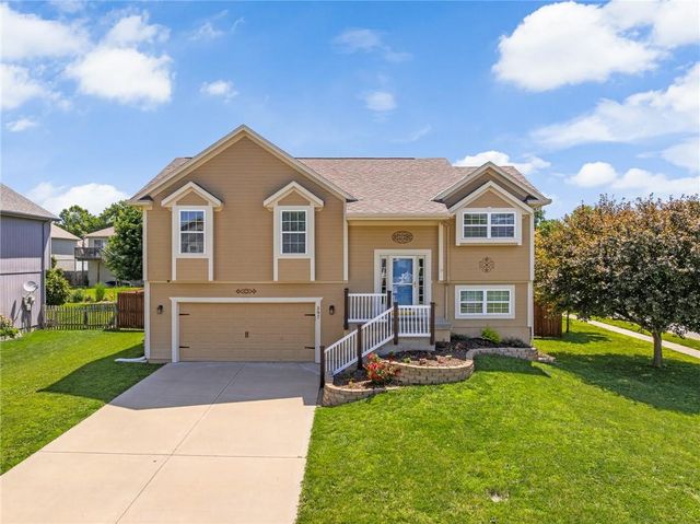 597 S Pine Street, Gardner, KS 66030