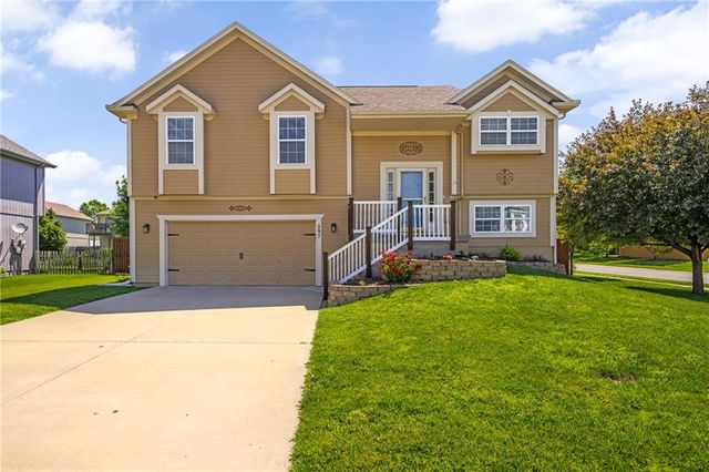 597 S Pine Street, Gardner, KS 66030