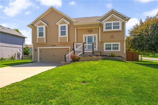 597 S Pine Street, Gardner, KS 66030