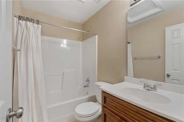 597 S Pine Street, Gardner, KS 66030