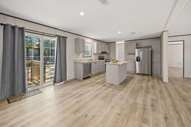 11487 SW 42ND TERRACE, Webster, FL 33597