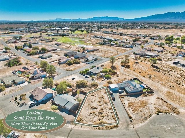 111 Fairway Street, Pahrump, NV 89048