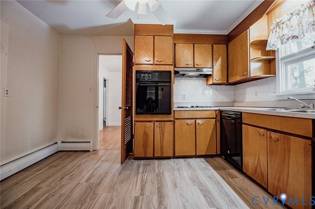 3408 N Radford Dr, Hopewell, VA 23860