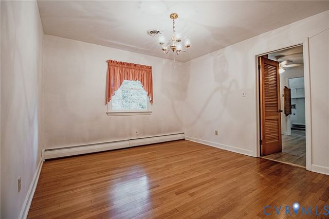 3408 N Radford Dr, Hopewell, VA 23860