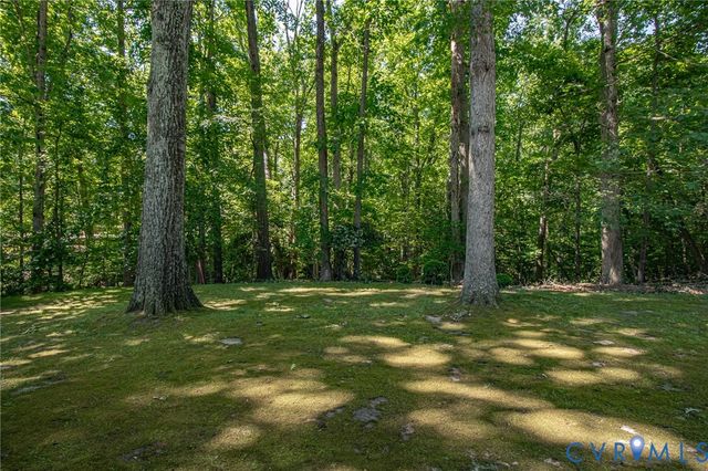 3408 N Radford Dr, Hopewell, VA 23860