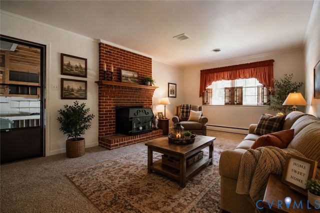 3408 N Radford Dr, Hopewell, VA 23860
